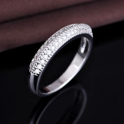 OLIVIE Stříbrný prsten s čirými zirkony od Olivie 2181 